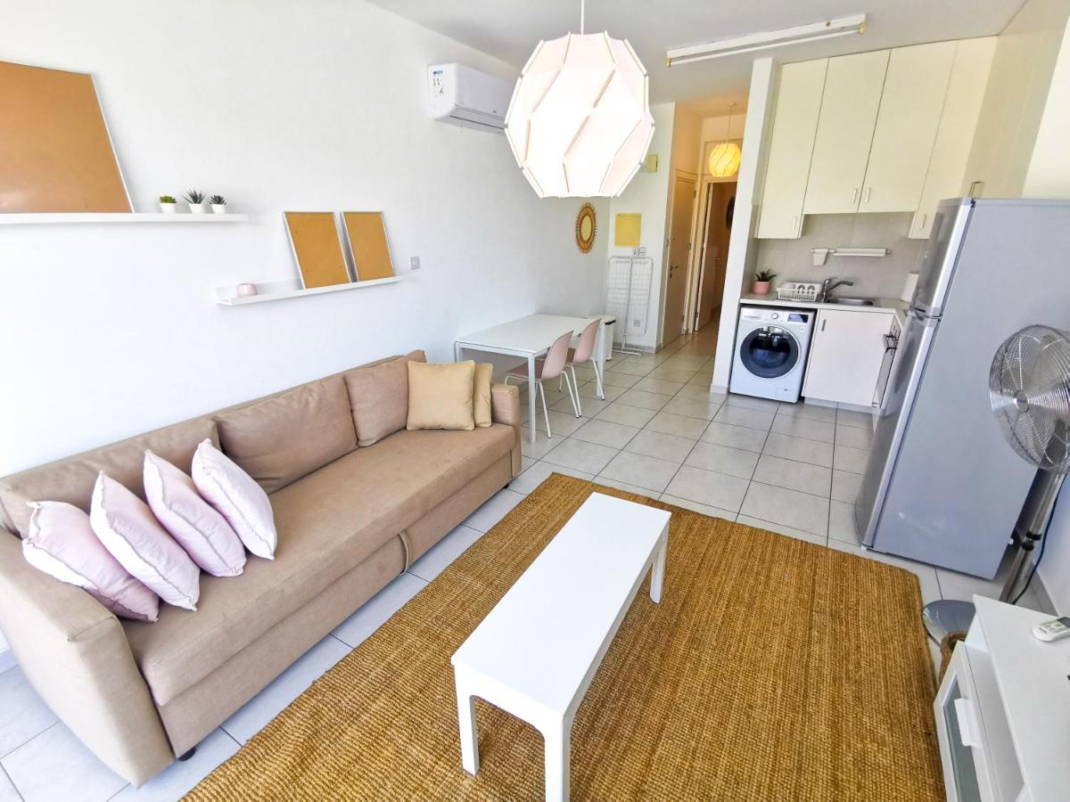 Happy Day Dreamer Apartments ピラ エクステリア 写真